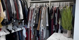 Walk In Custom Closet System